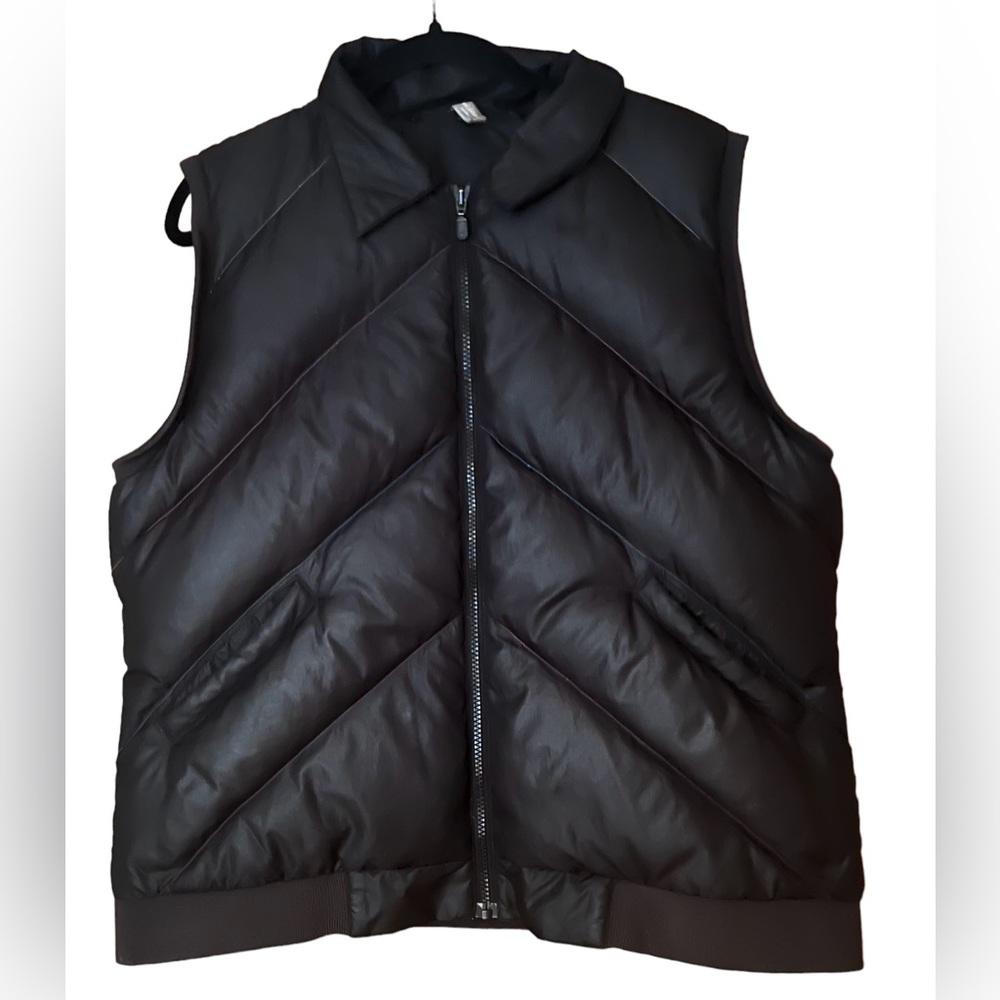 Hanna Andersson puffer vest.